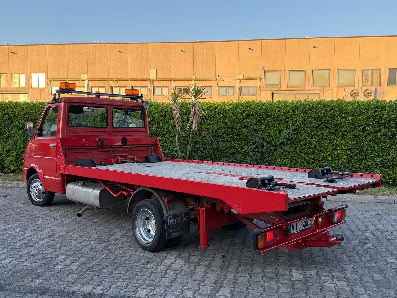Iveco Daily 35.10 2.5 TD Scarrabile Isoli