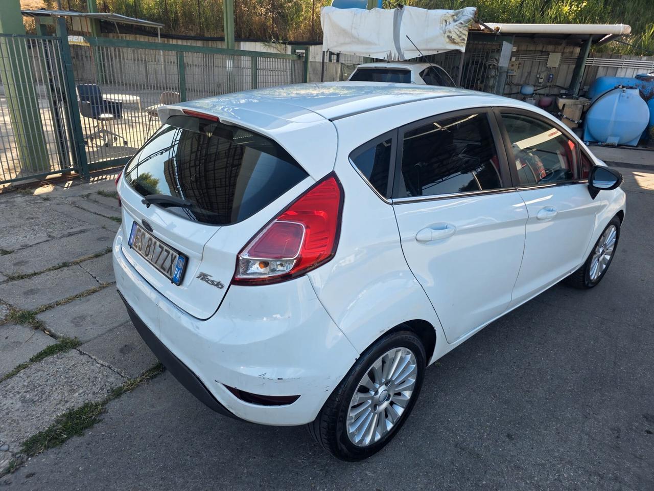 Ford Fiesta 1.5 TDCi 75CV 5 porte 2014