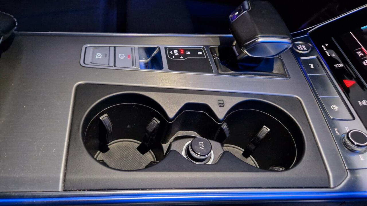 Audi A6 Avant 40 2.0 TDI quattro s tronic s line