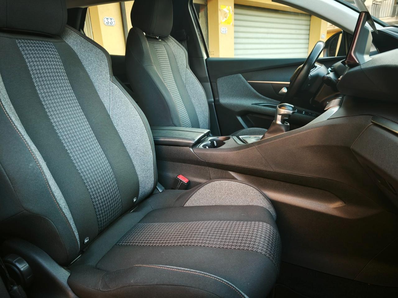 Peugeot 3008 HDi 130 CV Allure Navi Virtual Camera