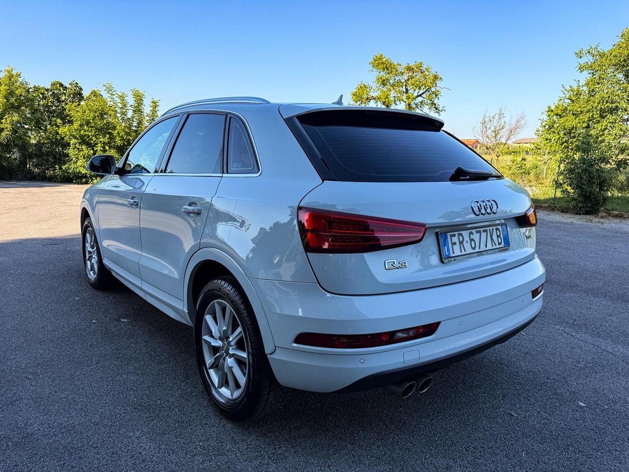 Audi Q3 2.0 TDI 120 CV Sport