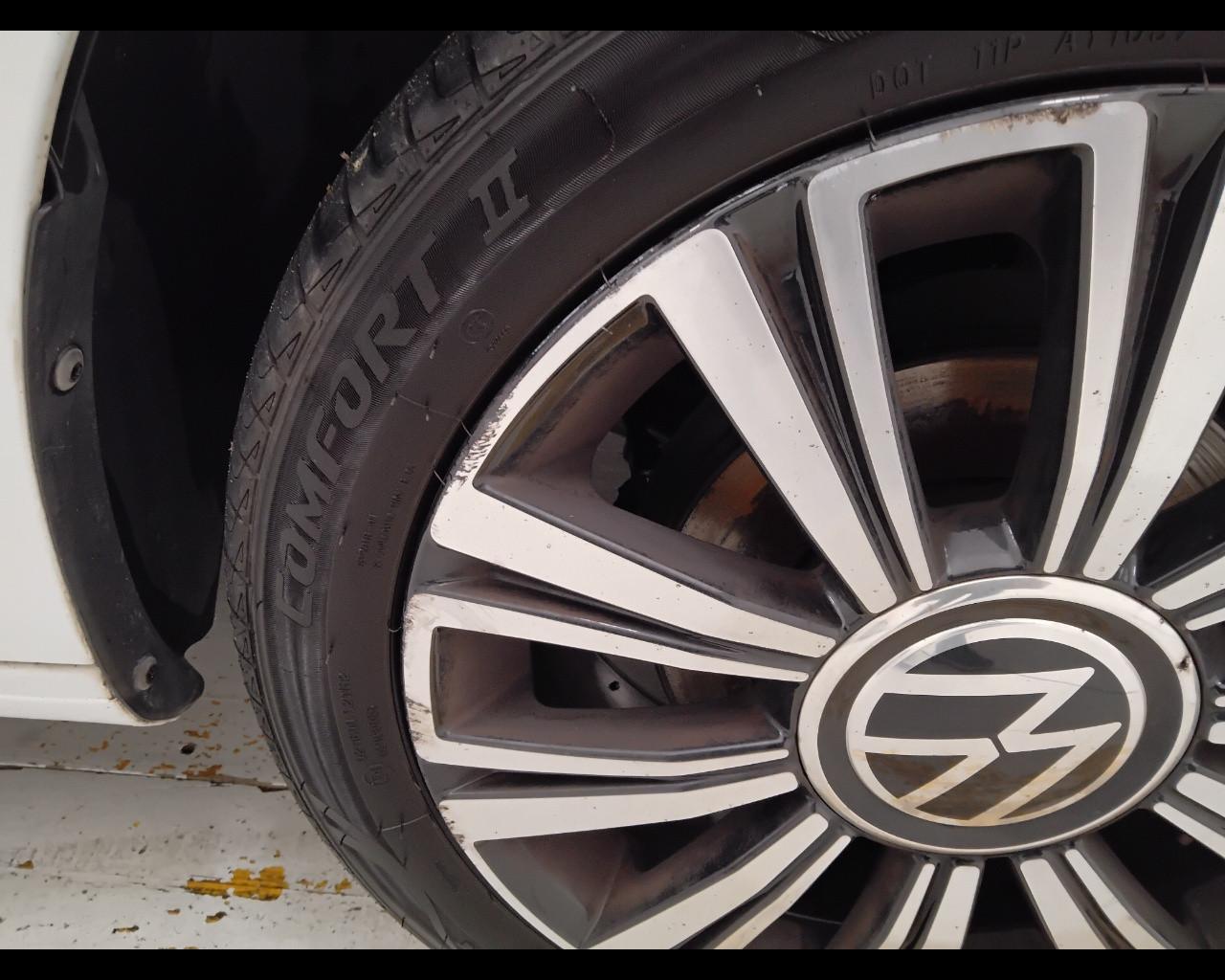 VOLKSWAGEN up! 3p 2017 - up! 3p 1.0 evo Color up! 65cv