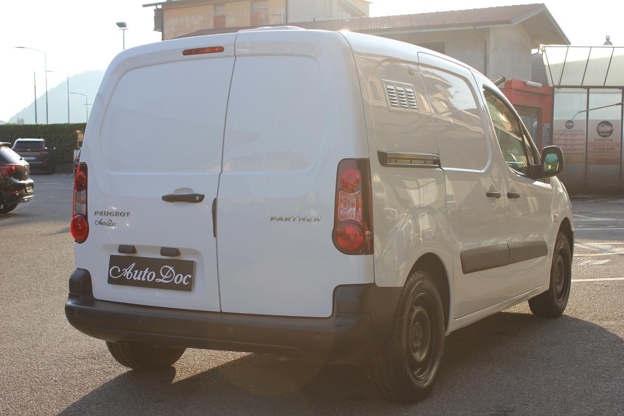 Peugeot Partner L1 BlueHDi 100CV Allestimento per Dresseur trasporto animali da caccia