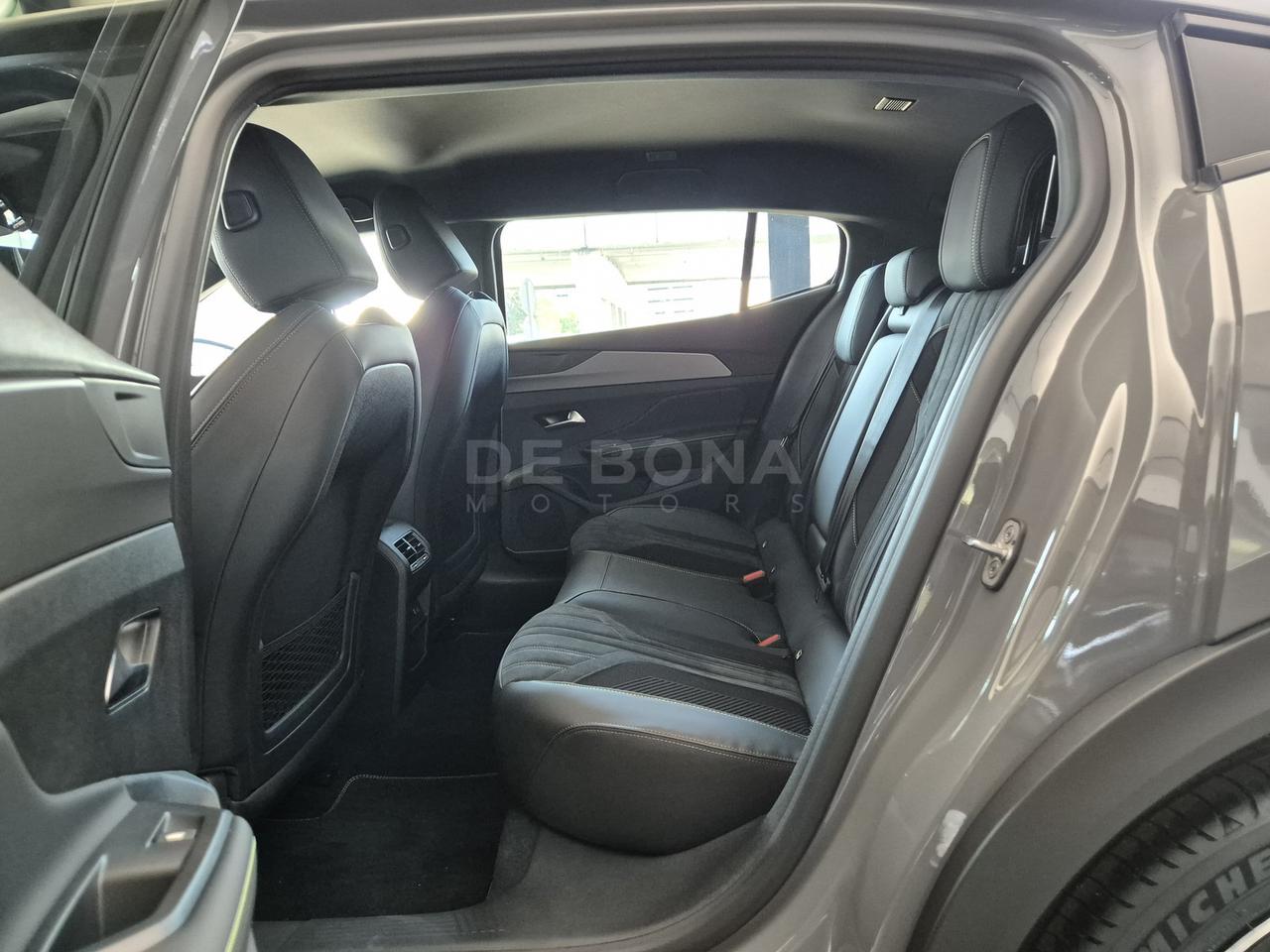 Peugeot 408 1.2 hybrid gt 145cv e-dsc6