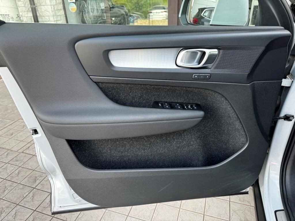 Volvo XC40 T5 Recharge Plug-in Hybrid Inscription Expression