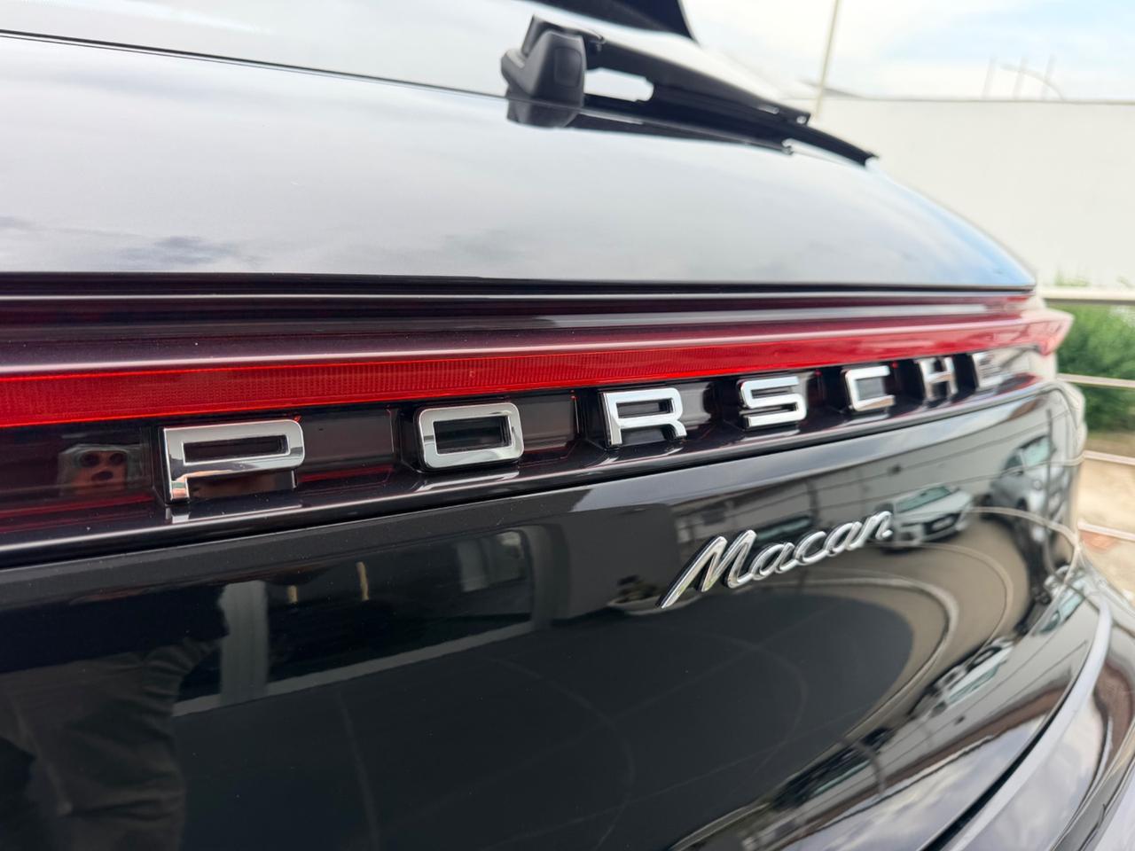 Porsche Macan 2.0 265cv in garanzia