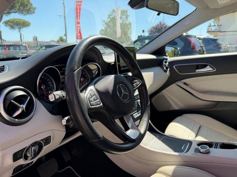 Mercedes-Benz Classe A 200 d Automatic Sport, RETROCAMERA