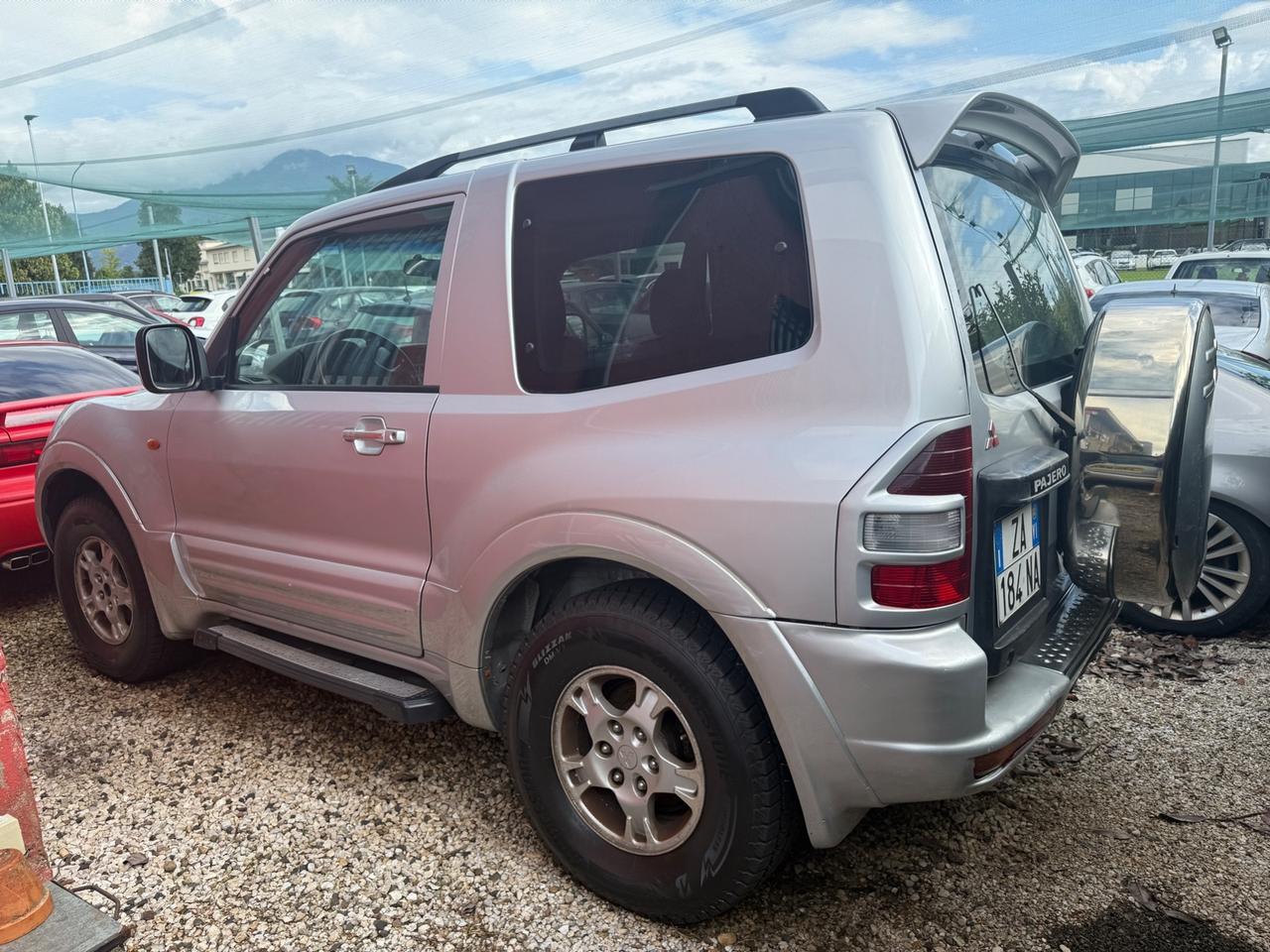 Mitsubishi Pajero 3.2 16V DI-D 3p. GLX
