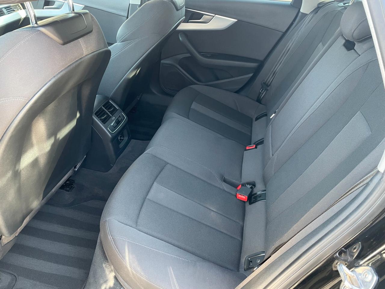 Audi A4 Avant 2.0 TFSI S tronic g-tron Business