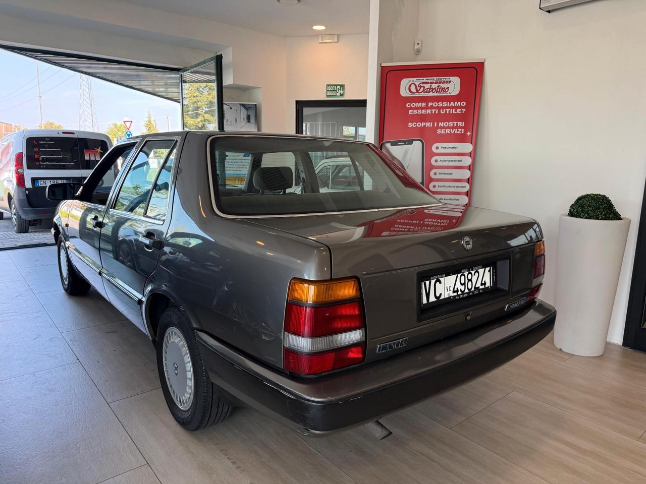Lancia Thema 2.0 i.e.