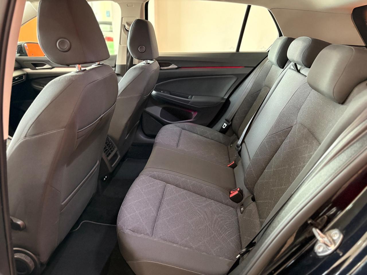 Volkswagen Golf 1.0 110 cv TSI EVO Life permute finanziamenti