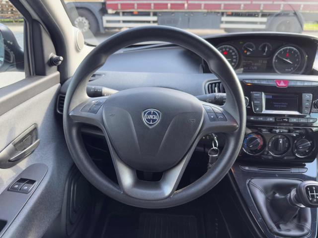 LANCIA Ypsilon 1.2 69 CV 5 porte Platinum