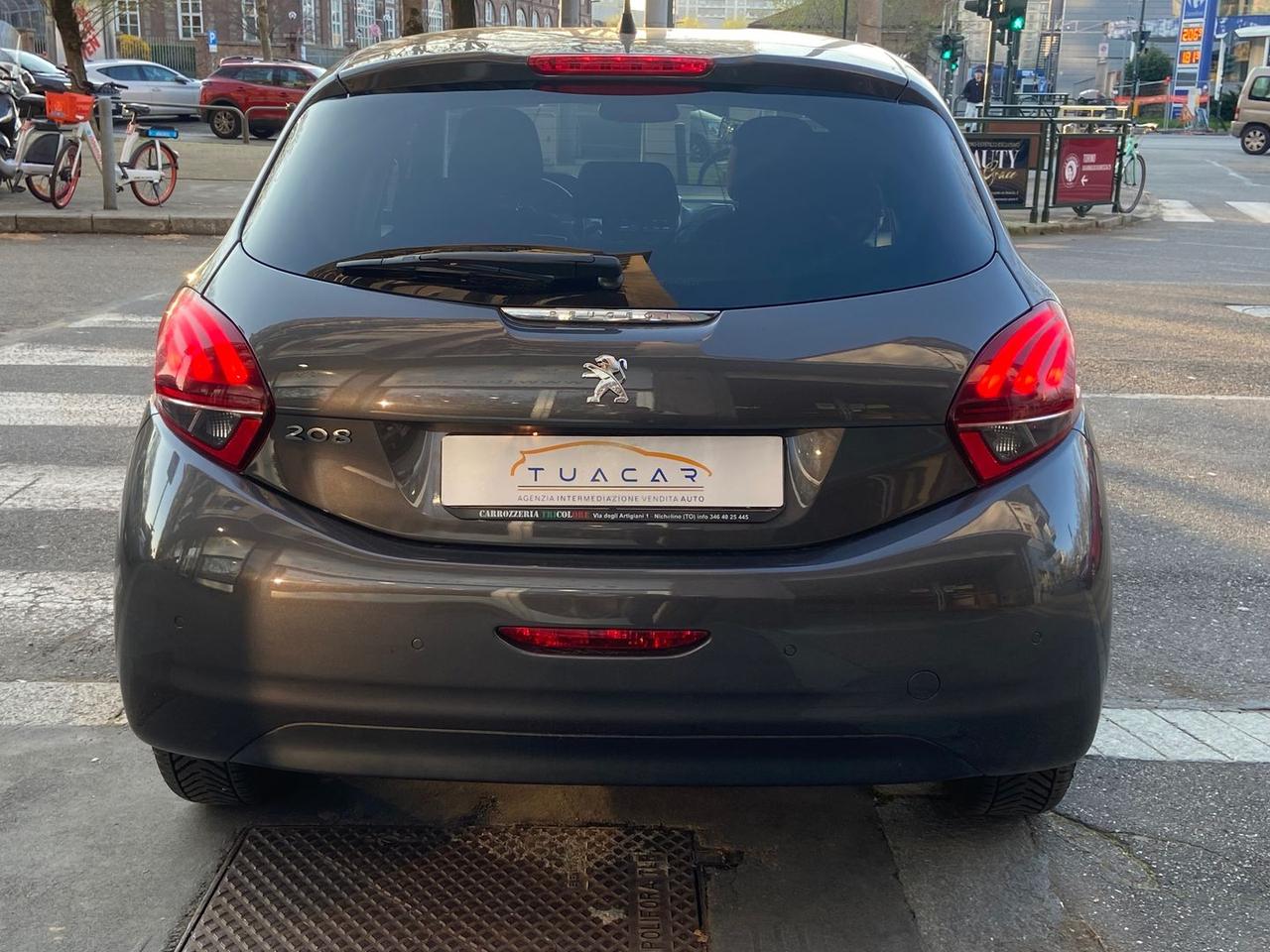 Peugeot 208 Signature 1.2 PureTech #9979