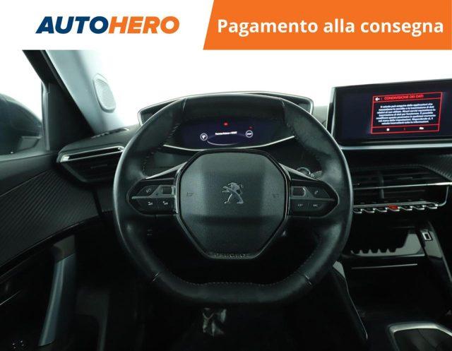 PEUGEOT 2008 PureTech 100 S&S Allure
