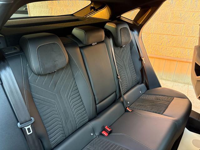 PEUGEOT 3008 Hybrid 136 e-DCS6 GT