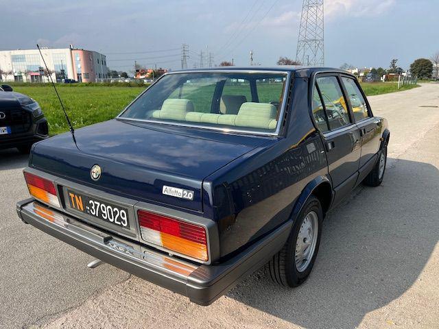 ALFA ROMEO Alfetta 2.0