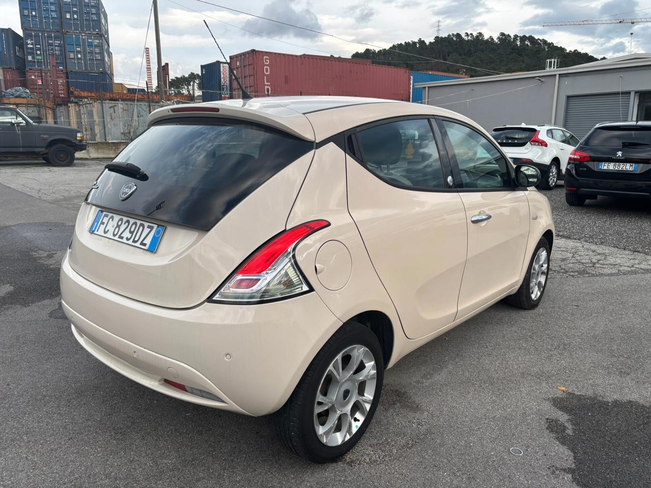 Lancia Ypsilon 1.2 69 CV 5 porte GPL Ecochic Gold