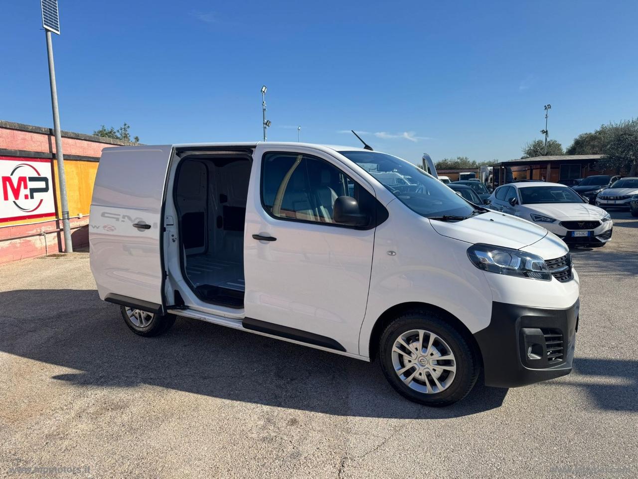 VIVARO 2.0 D 120CV PC-TN
