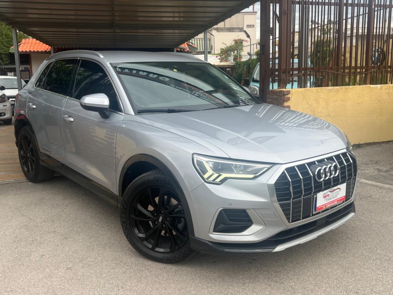 Audi Q3 35 TDI S tronic Business