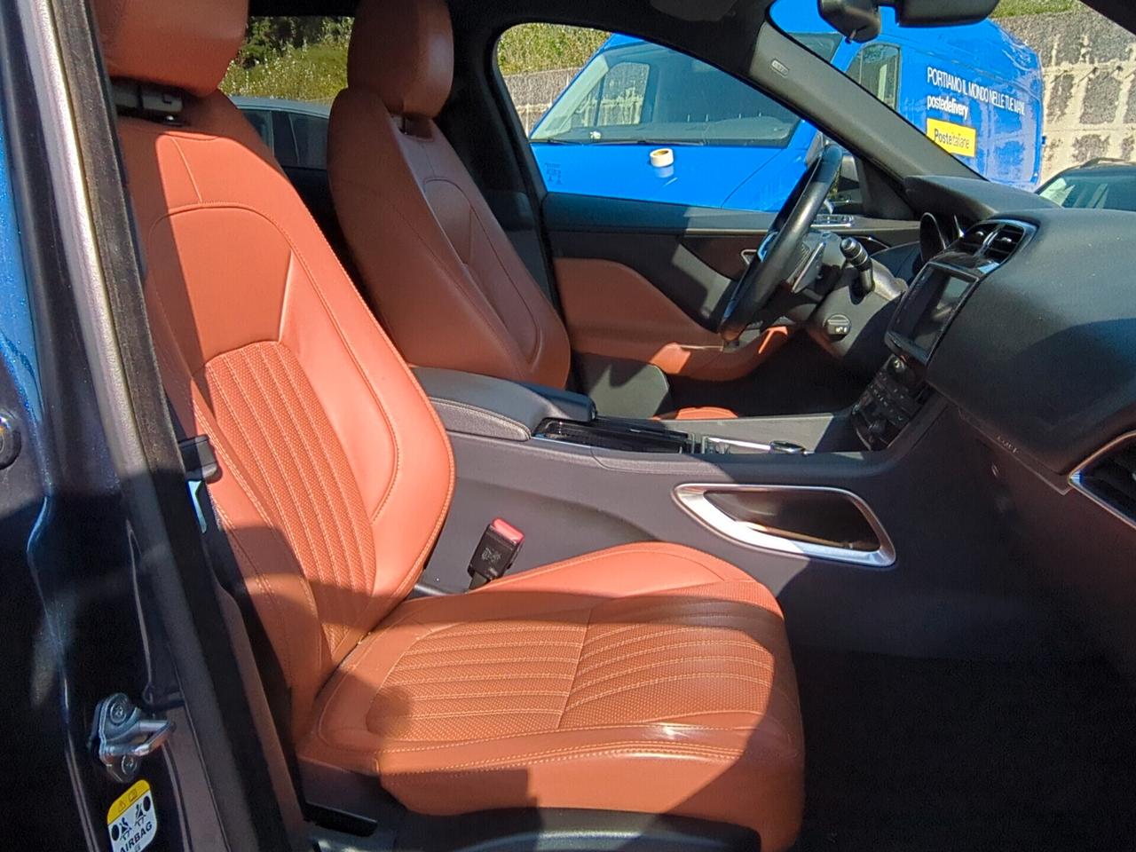 Jaguar F-Pace 2.0 D 180 CV AWD aut. R-Sport