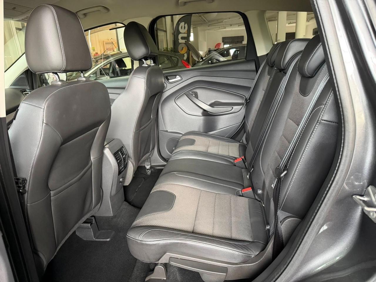 Ford Kuga 2.0 TDCI 180 CV S&S 4WD Powershift Titanium X