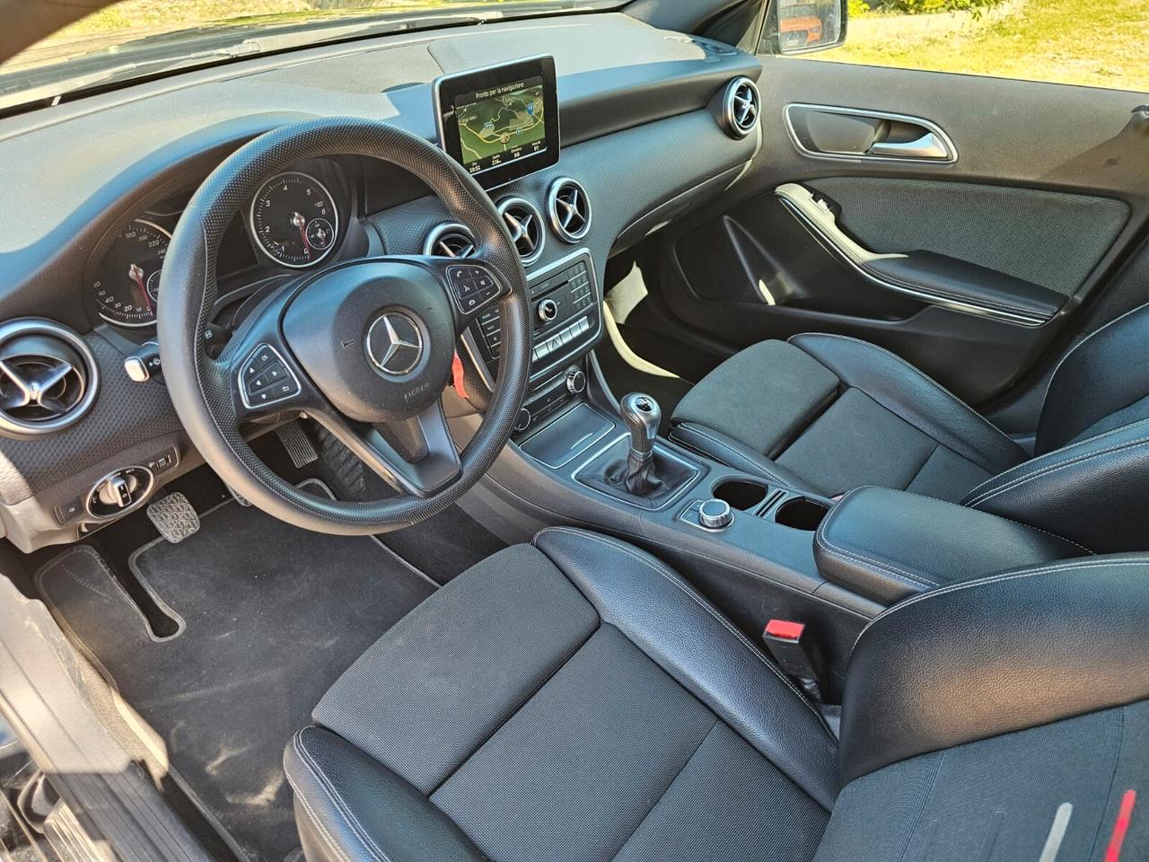 Mercedes-benz A 180 A 180 d Executive