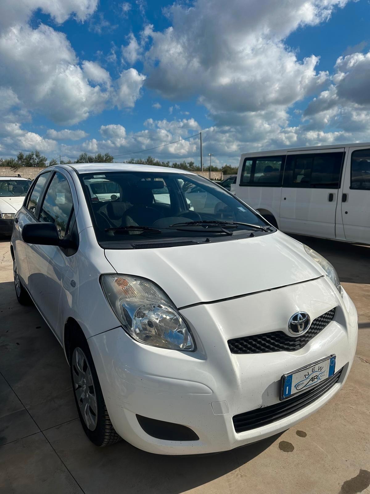 Toyota Yaris 1.0 GPL