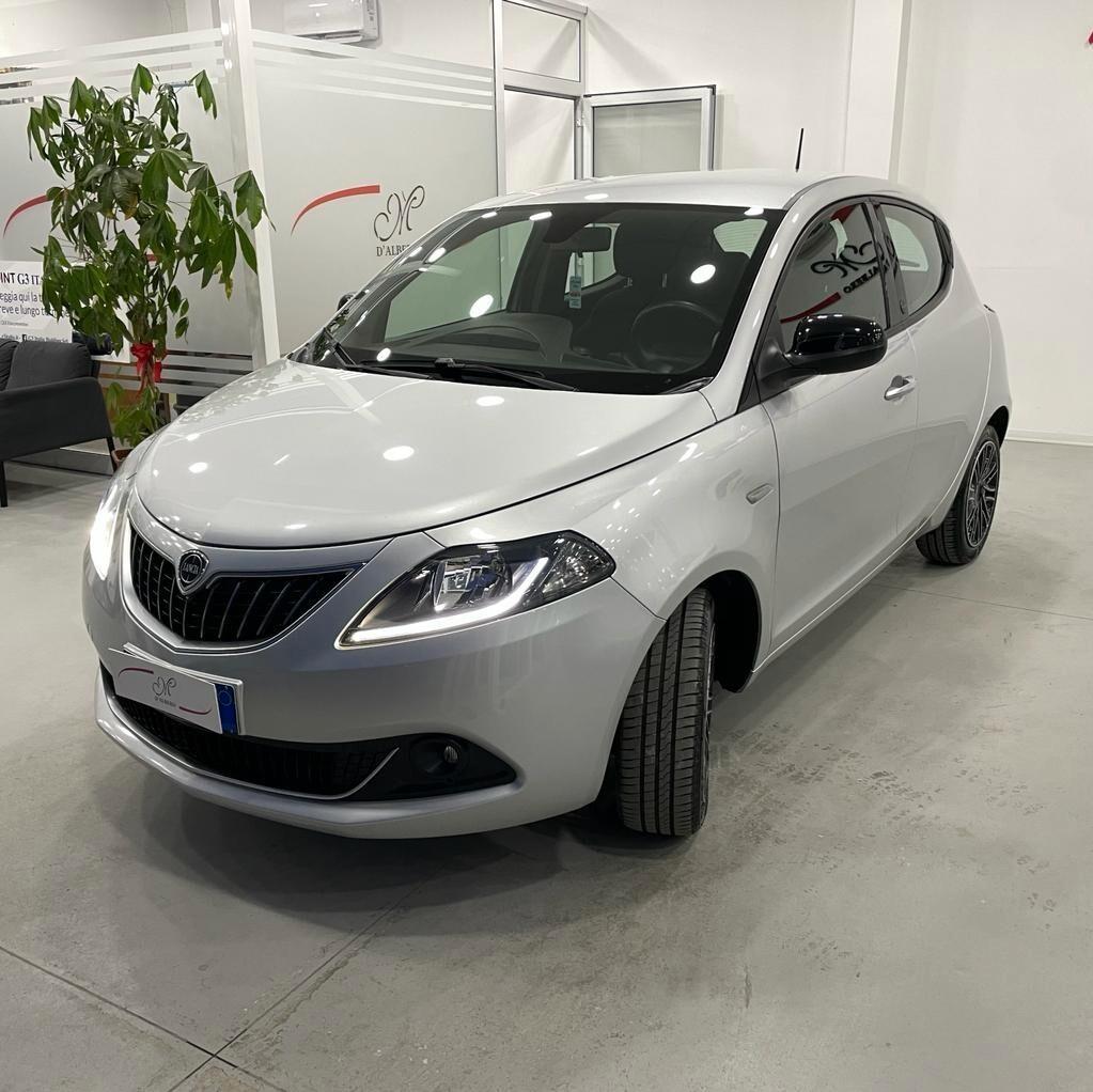 Lancia Ypsilon 1.0 FireFly 5 porte S&S Hybrid Ecochic Gold