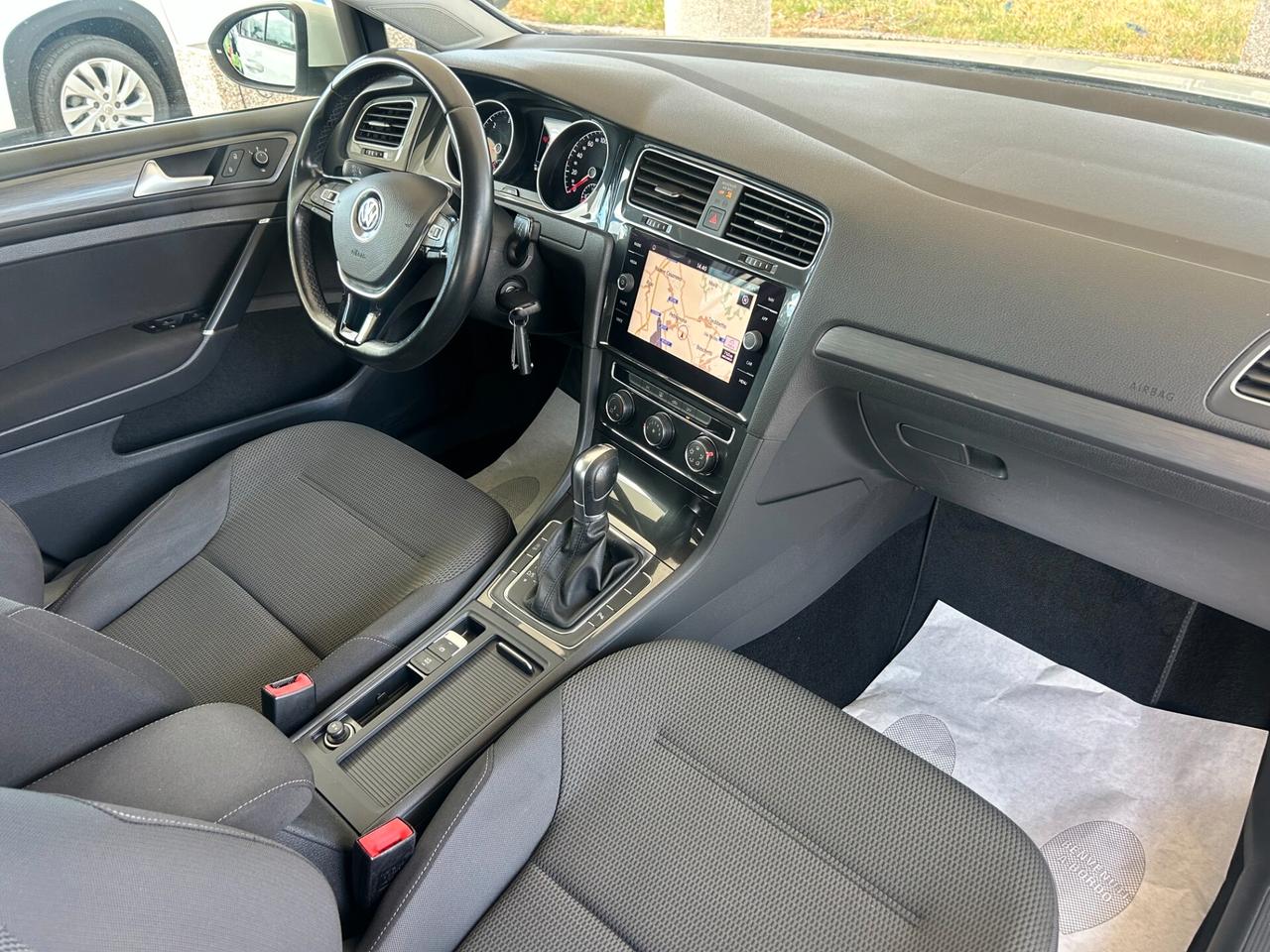 " DA VETRINA " Volkswagen Golf 1.6 TDI 115CV DSG 5p. Business