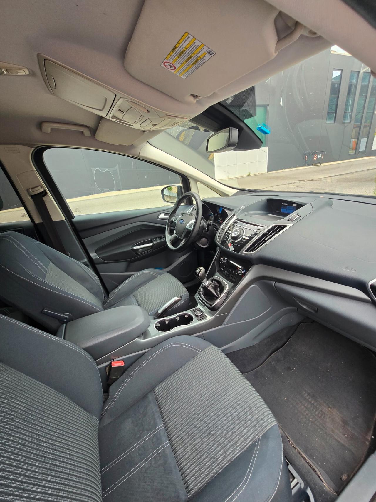 Ford C-Max Titanium