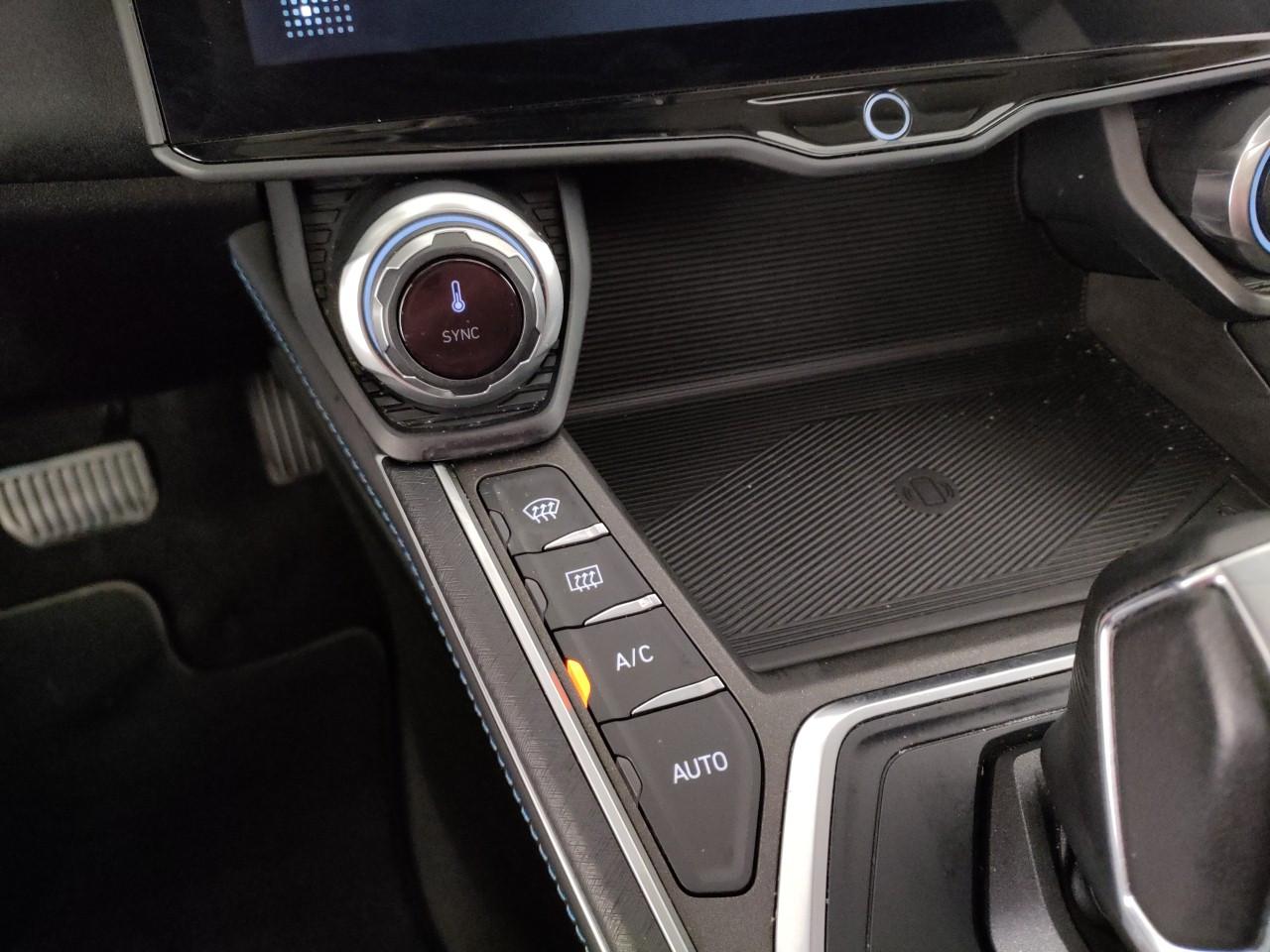 Lynk & Co 01 1.5 td phev auto