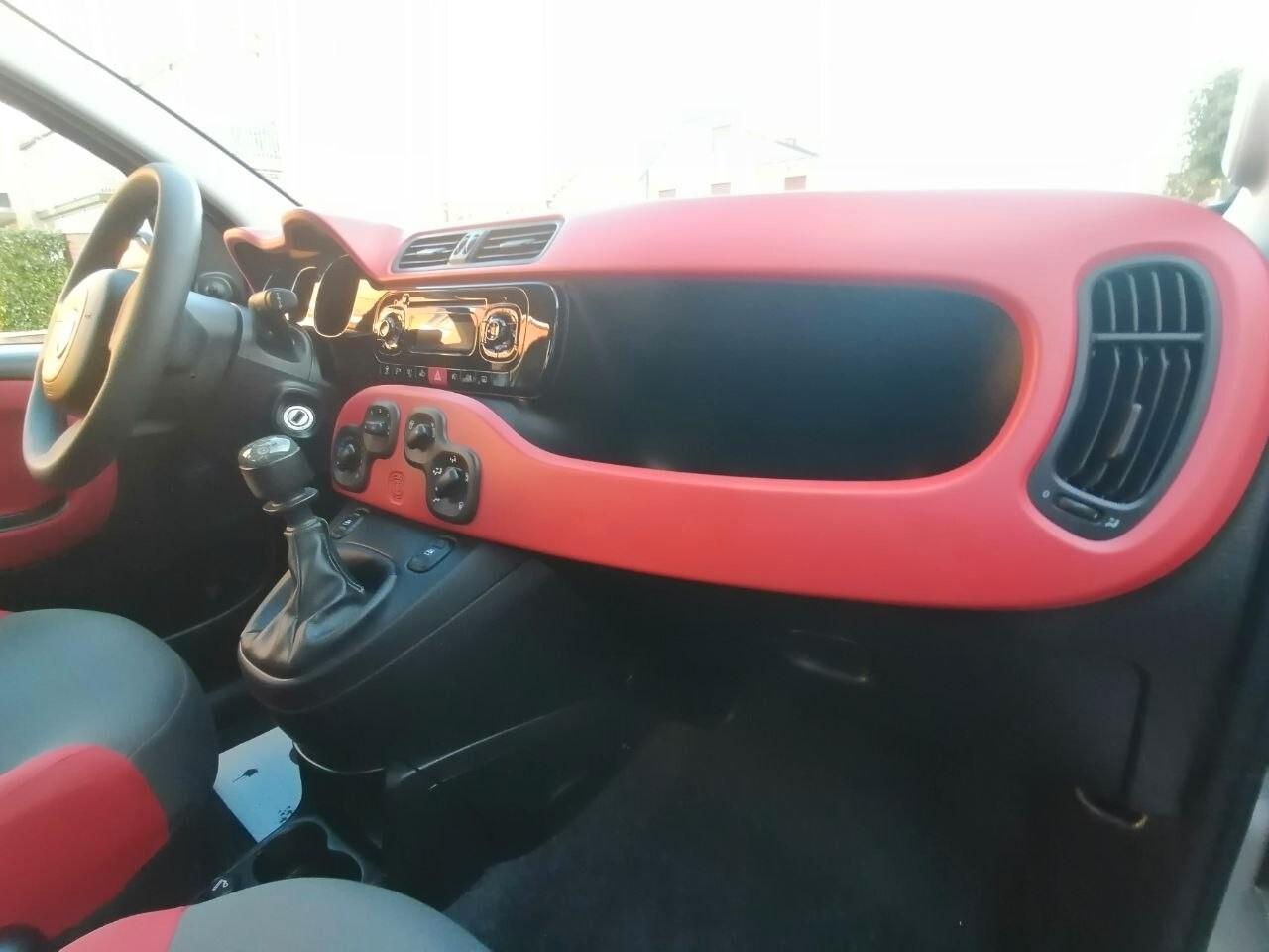 Fiat Panda 1.2 Lounge 5 posti