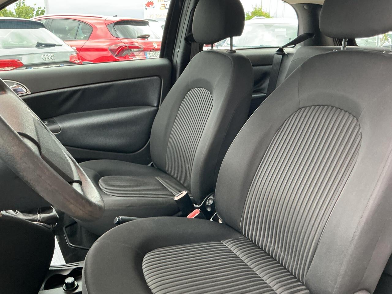 Lancia Ypsilon 1.4 GPL Neopatentati