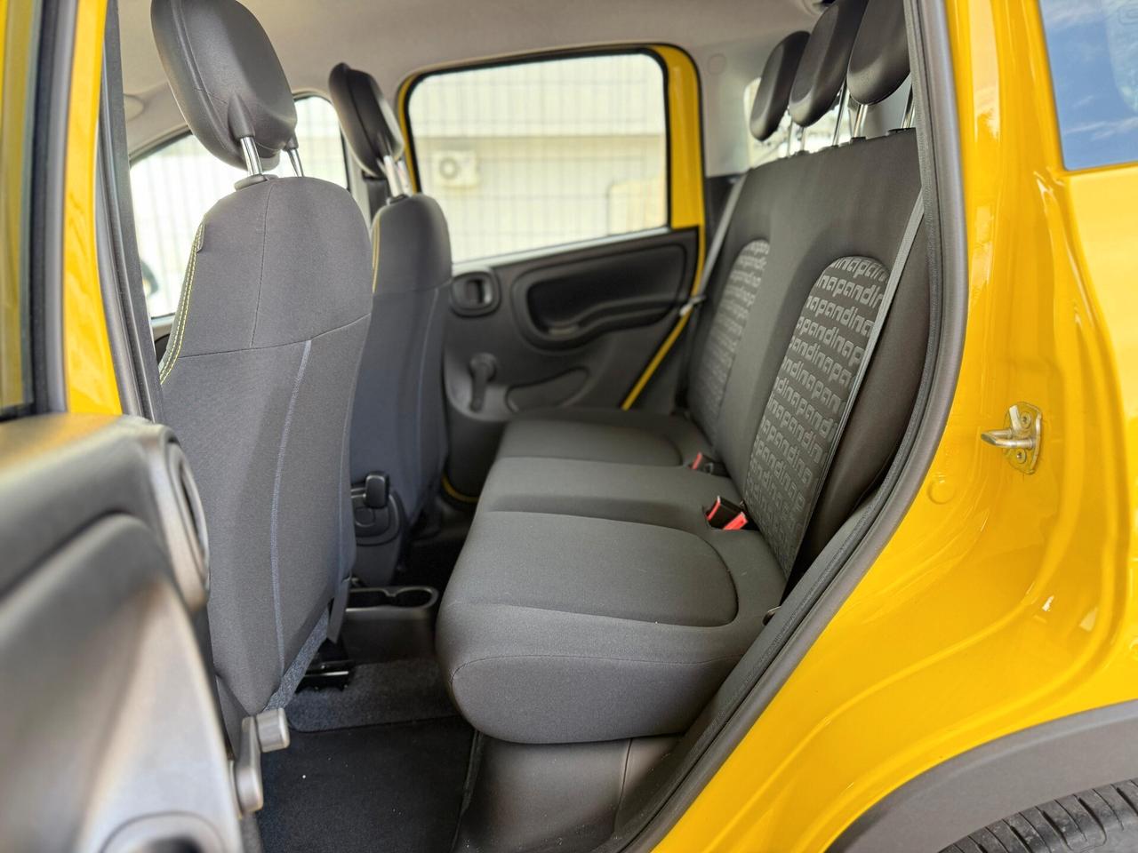 Fiat Panda 1.0 FireFly S&S Hybrid Pandina