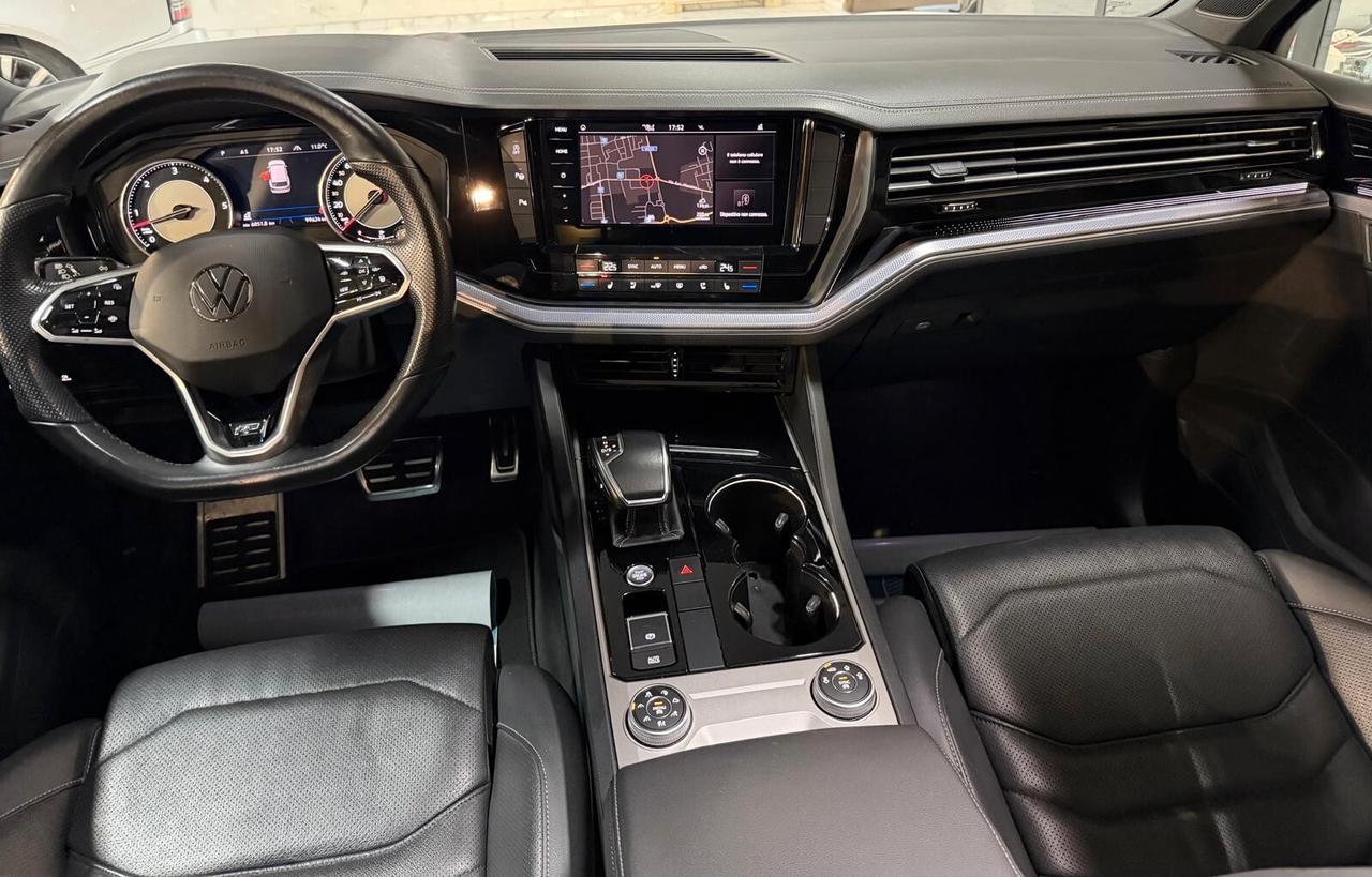 Volkswagen Touareg R-line+Tetto+Pelle+4sterzanti