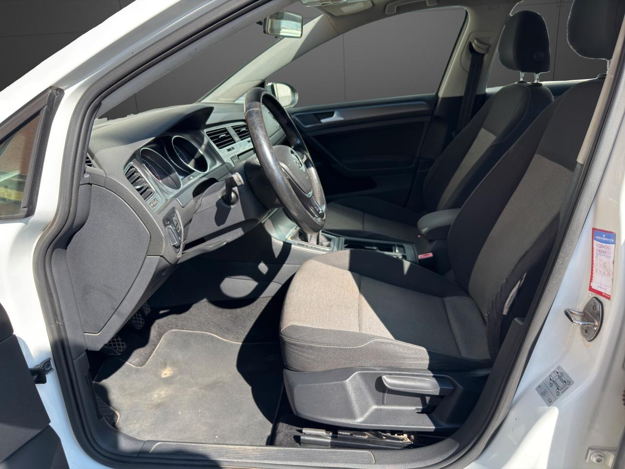 Volkswagen Golf 1.2 TSI 105 CV 5p. Comfortline BlueMotion Technology Neo patentati