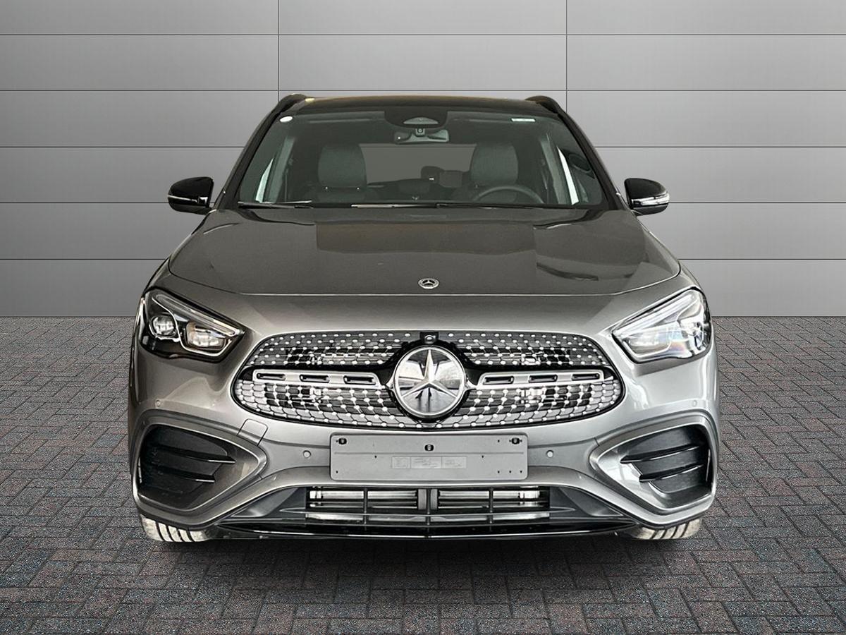 Mercedes-Benz GLA 200 d automatic