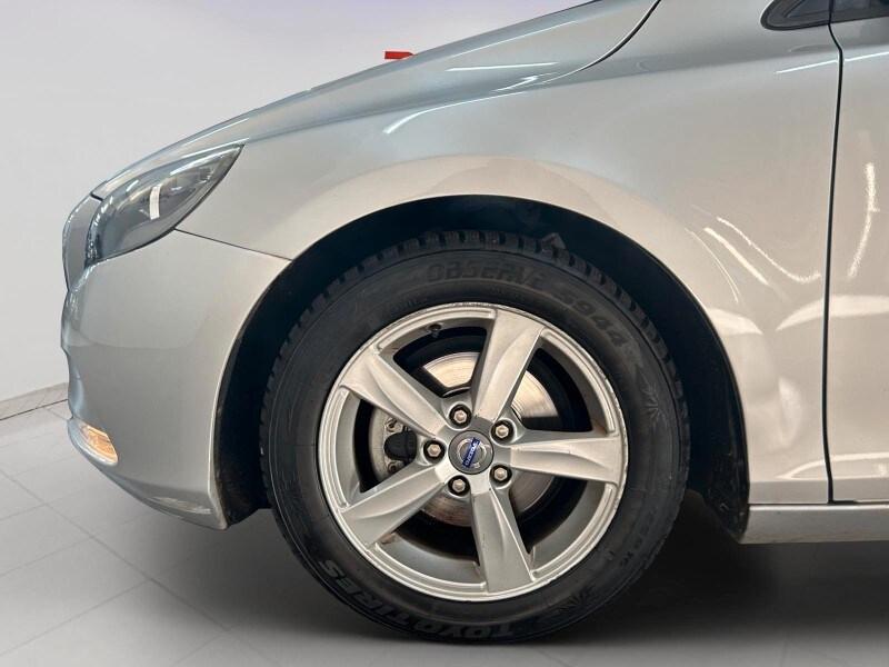 VOLVO V40 (2012-2020) V40 D2 1.6 Nova Edition