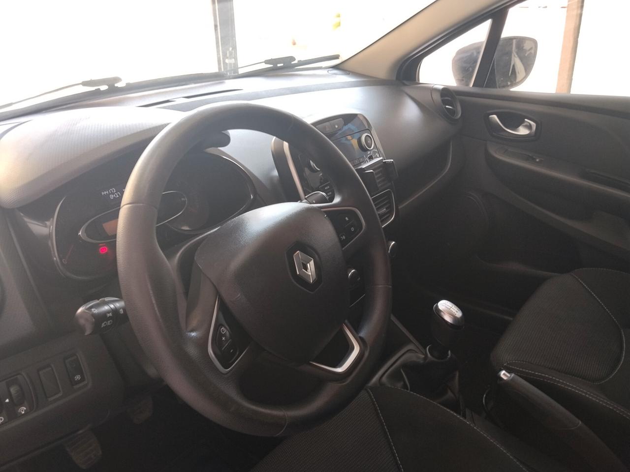 Renault Clio 1.5 diesel 2018 CON GARANZIA