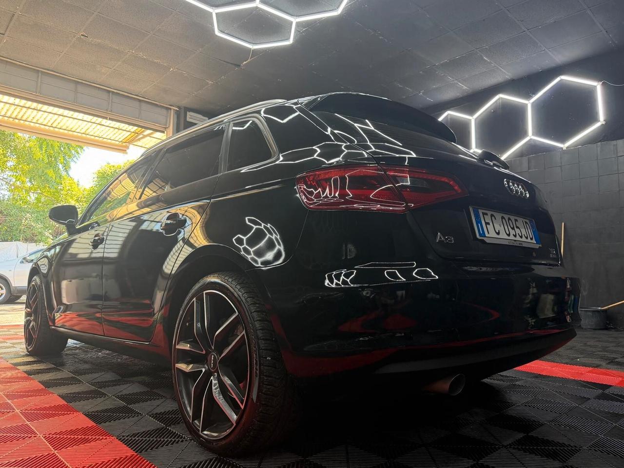 Audi A3 1.6 TDI clean diesel Attraction