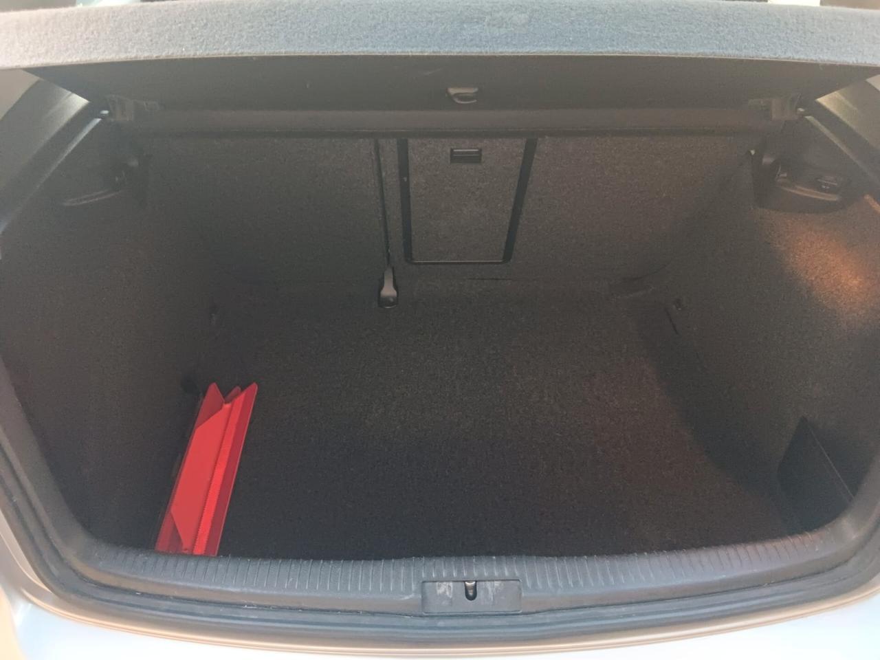 Volkswagen Golf 1.6 5p. Comfortline BiFuel