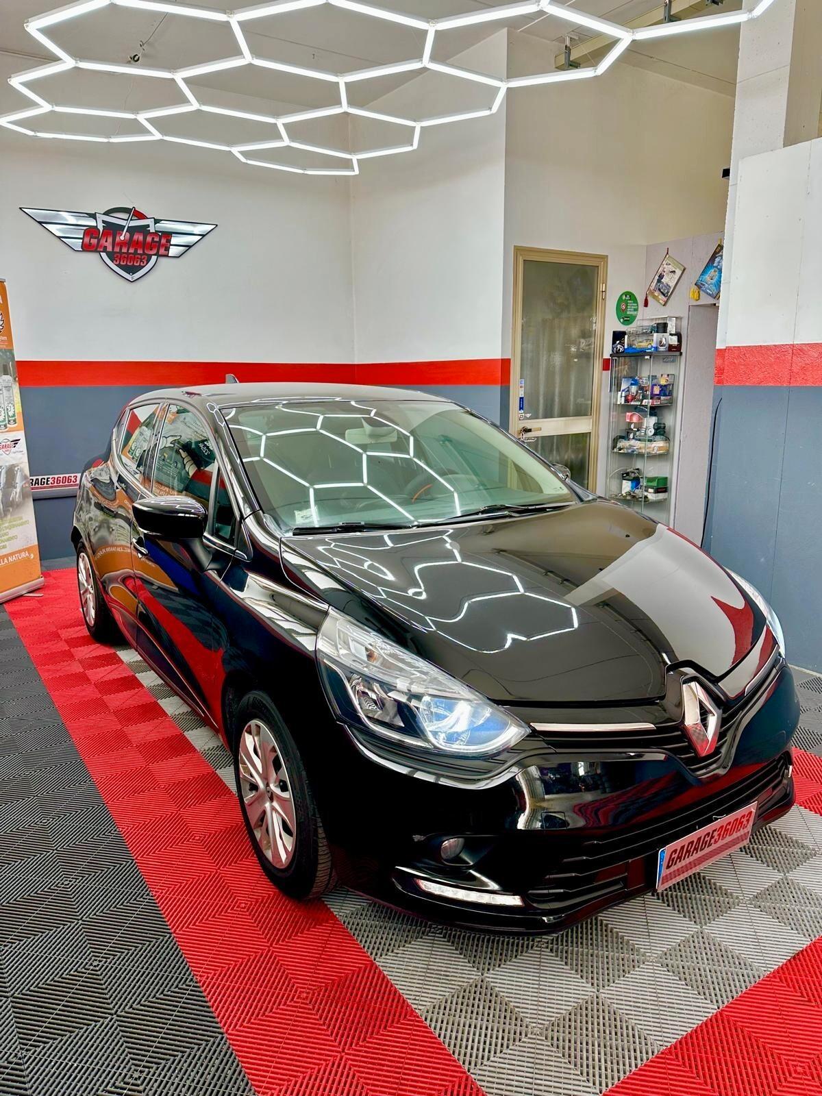 Renault Clio DUEL2 NEOPATENTATI
