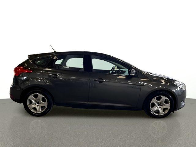 FORD Focus 1.0 EcoBoost - UNIPROP. - Bluetooth - Navi - Clima