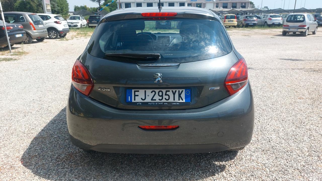 Peugeot 208 PureTech 82 5 porte Allure