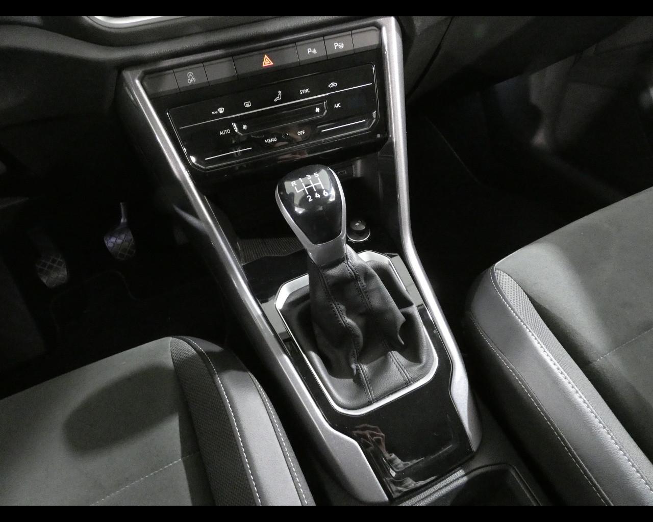 VOLKSWAGEN T-Roc - T-Roc 1.0 TSI Style