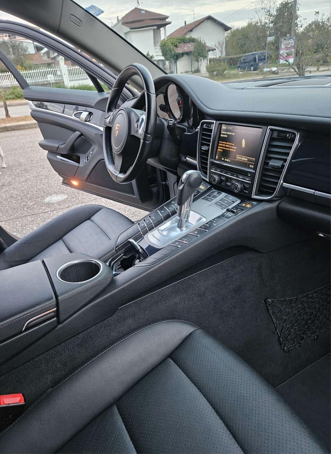 Porsche Panamera 3.0 Diesel v6