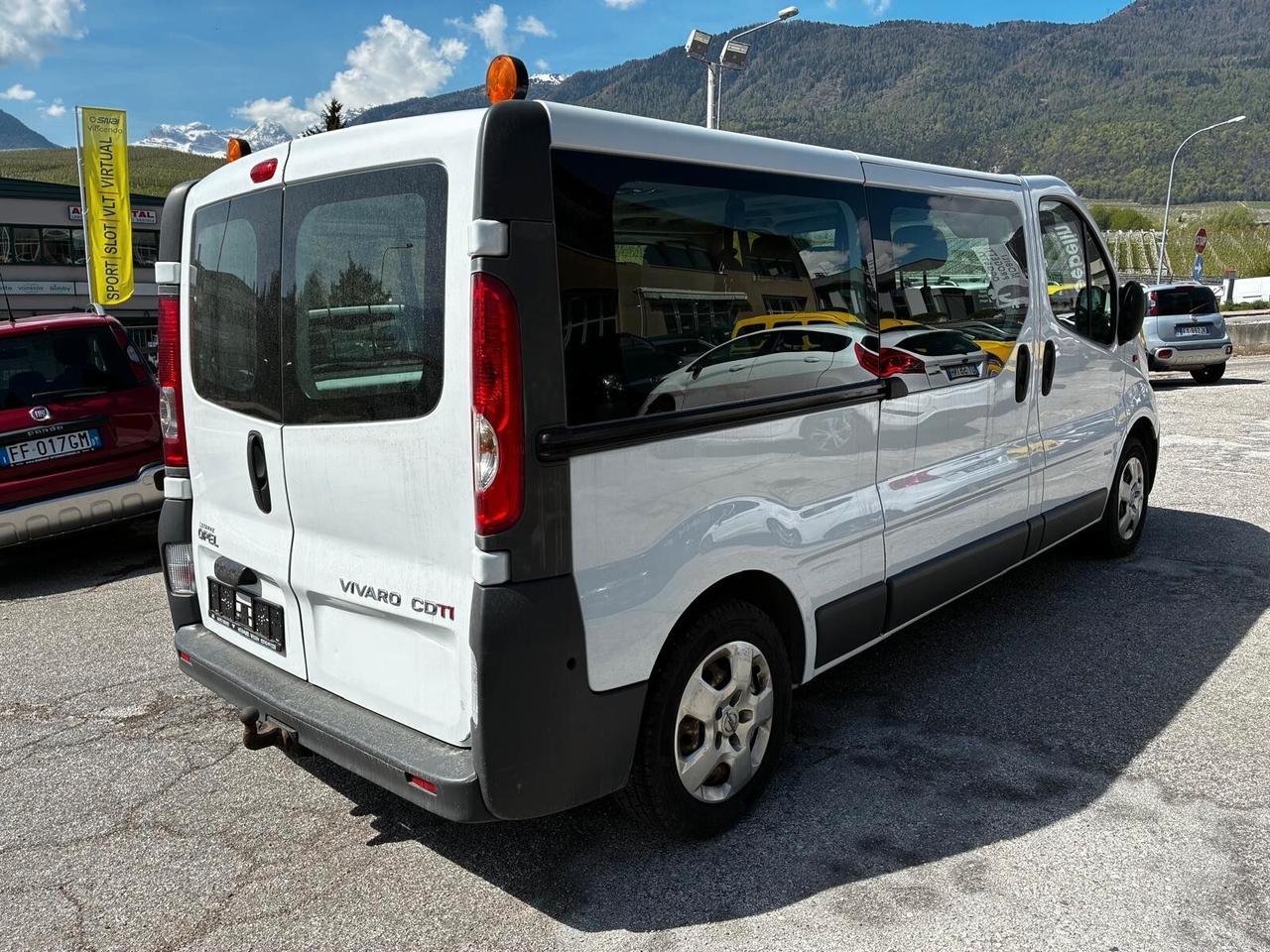 OPEL VIVARO 9POSTI 2.0 DCI PASSO LUNGO - GANCIO TRAINO