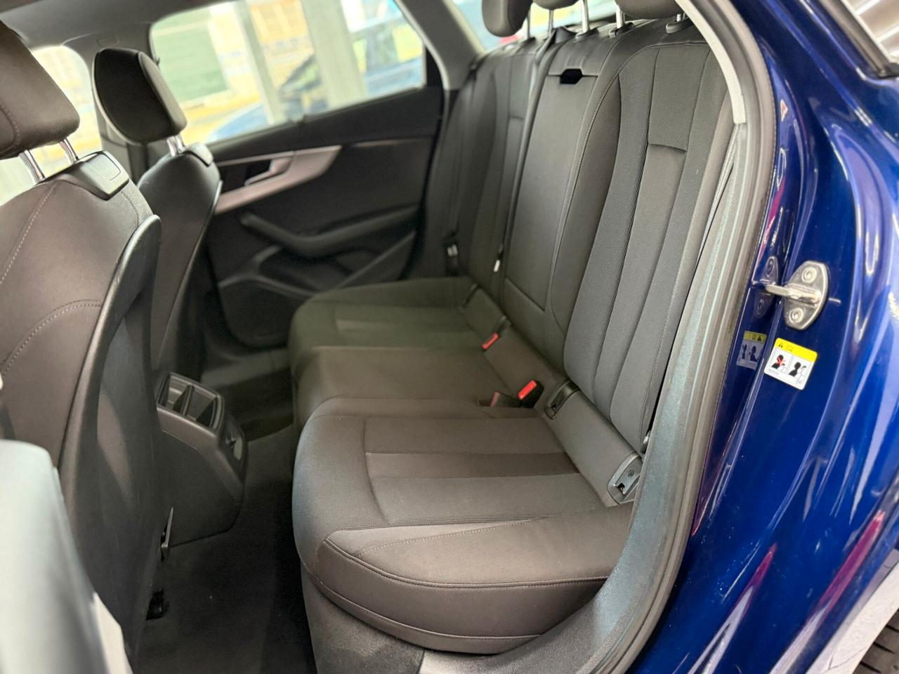 Audi A4 35 TDI/163 CV S tronic Business Advanced