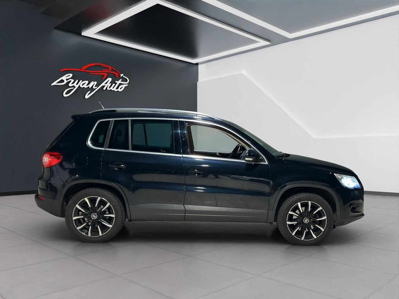 Volkswagen Tiguan 2.0 TDI 4MOTION DSG Sport & Style