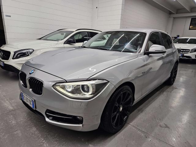 BMW 118 Serie 1 F/20-21 2011 118d 5p Sport